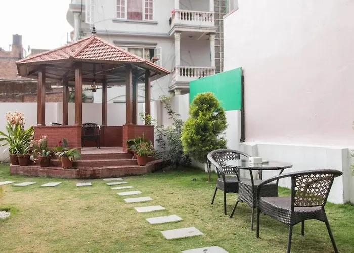 Cosy & Dine Hotel 3*