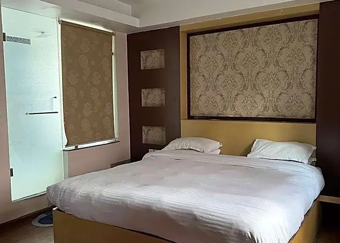 Cosy & Dine Hotel 3*